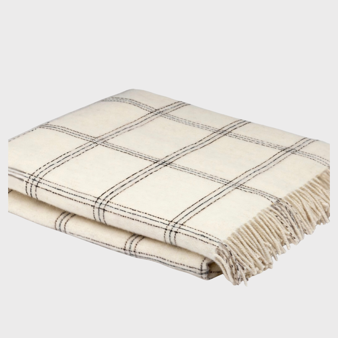 White Pearl Window Alpaca Wool Throw