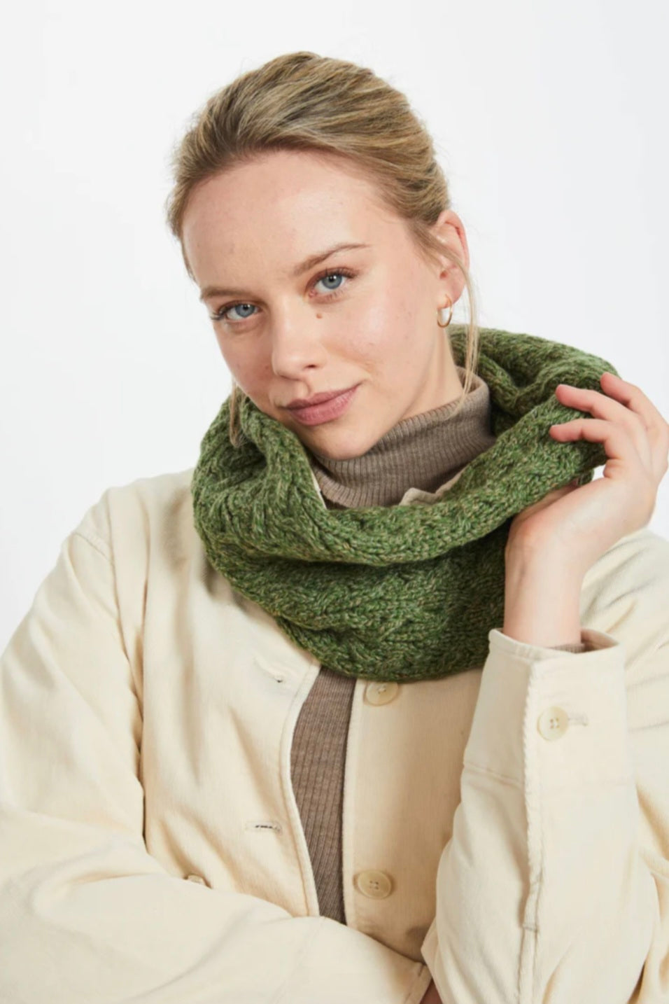 Aran Woollen Mills Cabled Snood