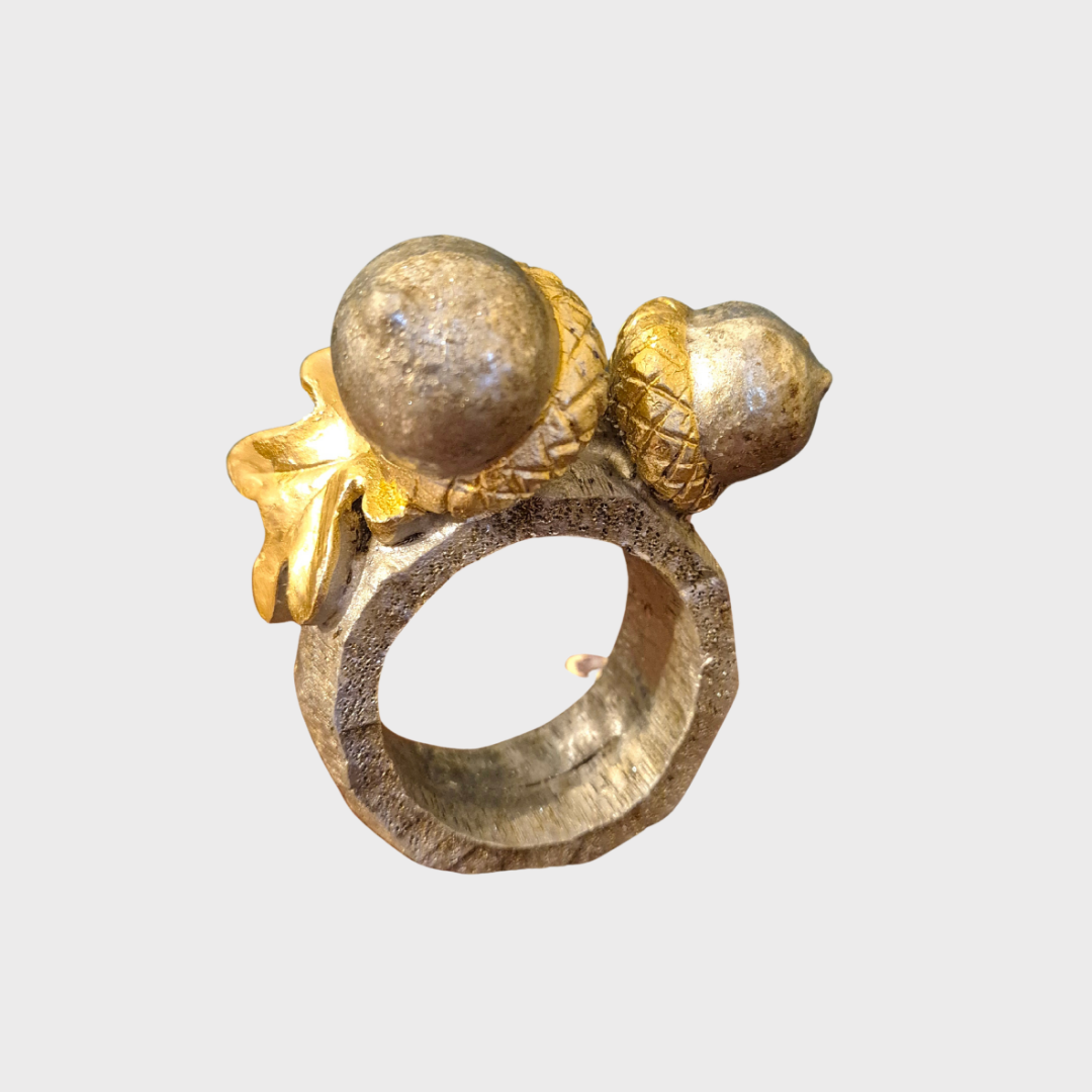 Acorn napkin rings