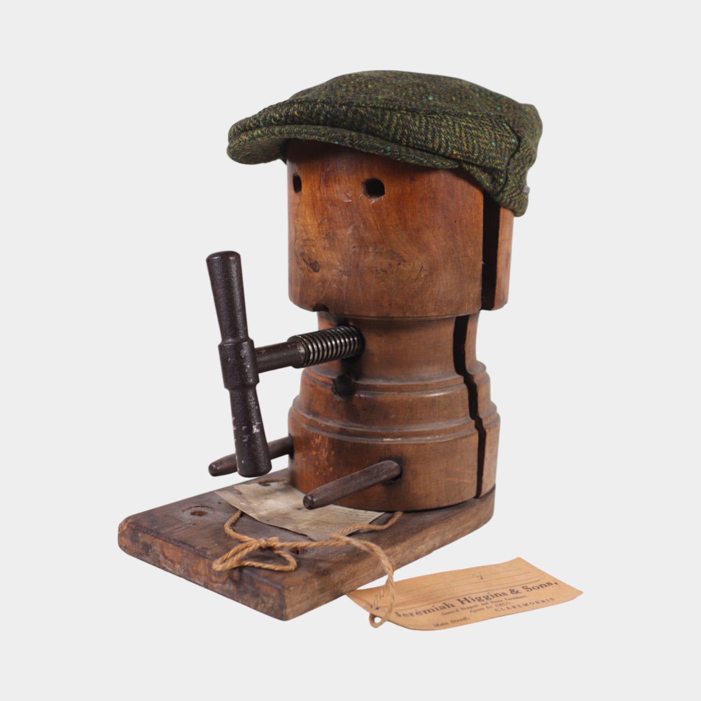 Traditional Tweed Cap in Moss Herringbone