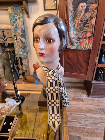 Mulberry Silk Geometric Neck TIe