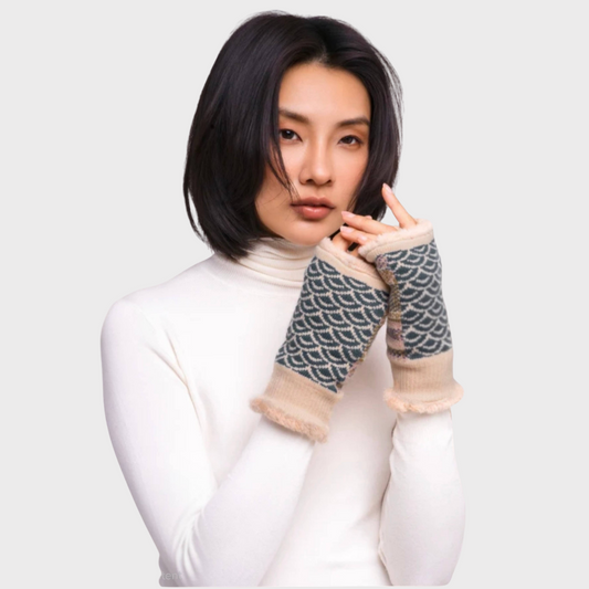 Agatha Wrist Warmers
