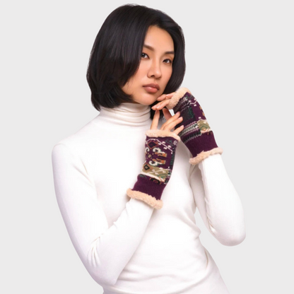 Scandi Wrist Warmers Damsen
